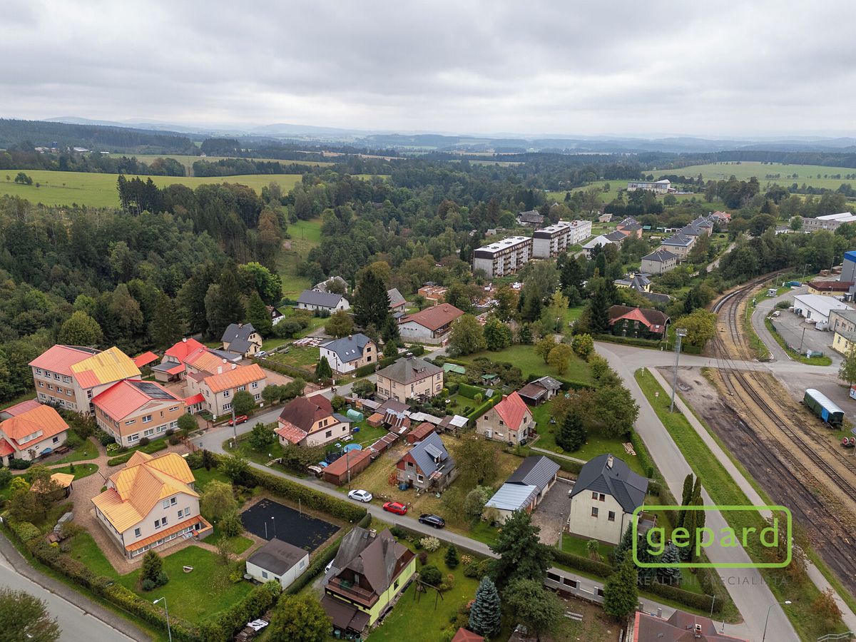 Prodej rodinného domu 100 m², pozemek 715 m² – fotografie 3
