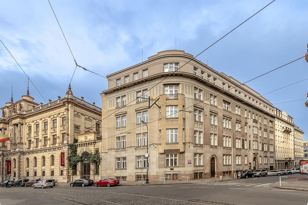 Pronájem kanceláře 160 m² – fotografie 2