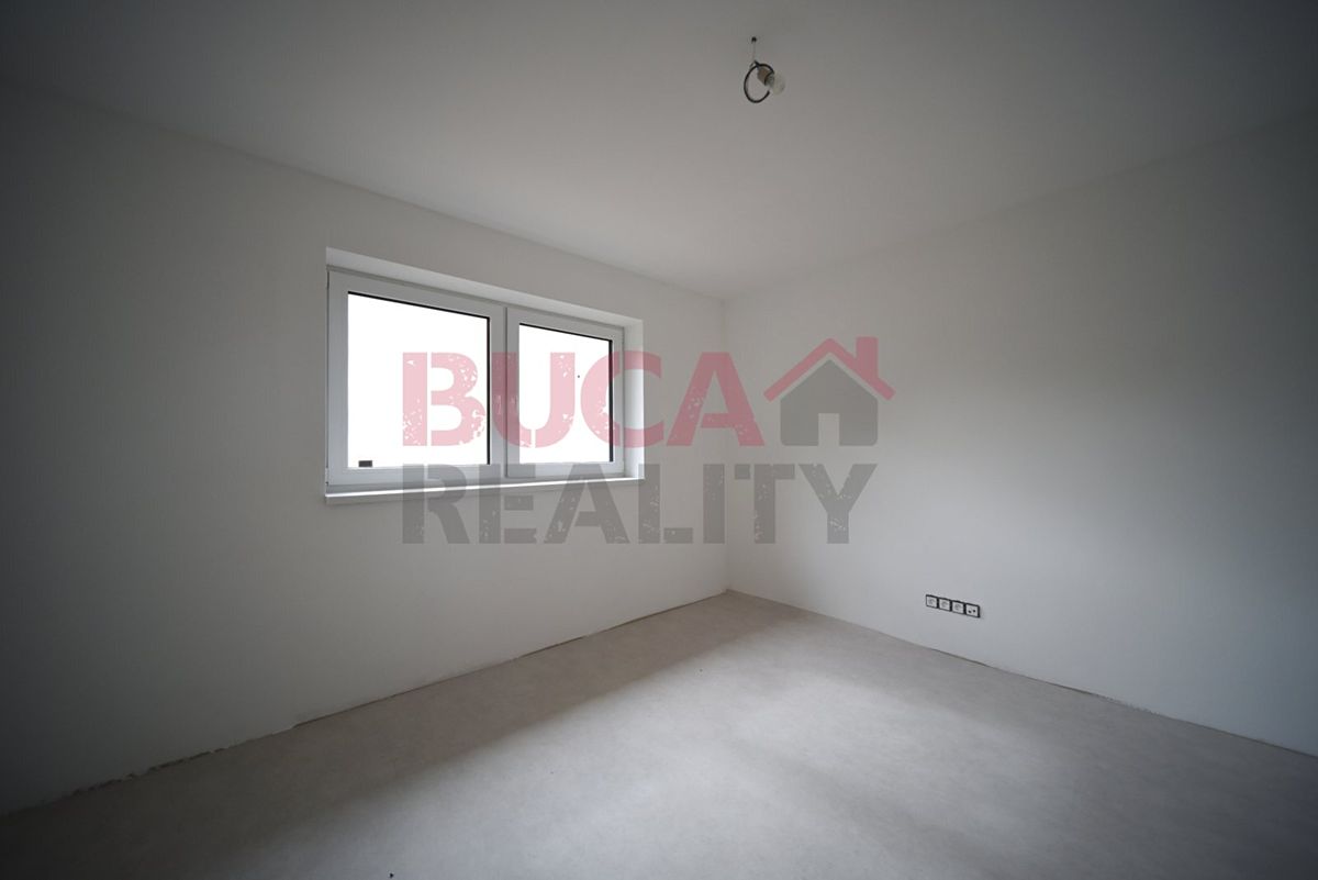 Prodej rodinného domu 130 m², pozemek 130 m² – fotografie 4