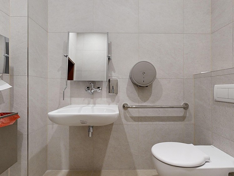 Pronájem komerčního prostoru, 100 m² (14 z 34)