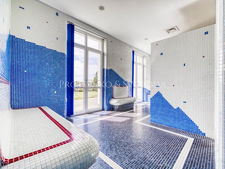 Комерційне приміщення на продаж, 900 м² (10 з 31)