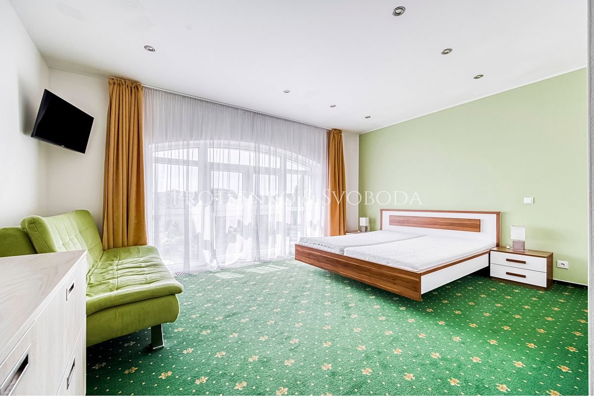 Prodej činžovního domu 900 m² – fotografie 3