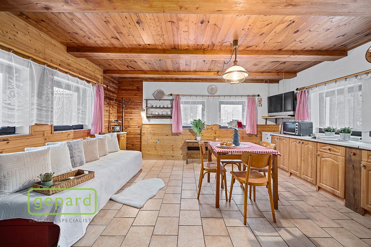 Prodej rodinného domu 124 m², pozemek 965 m² – fotografie 2