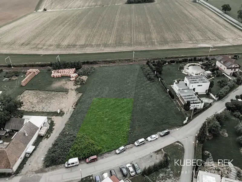 Prodej stavebního pozemku 936 m², Tábor – náhled fotky 1