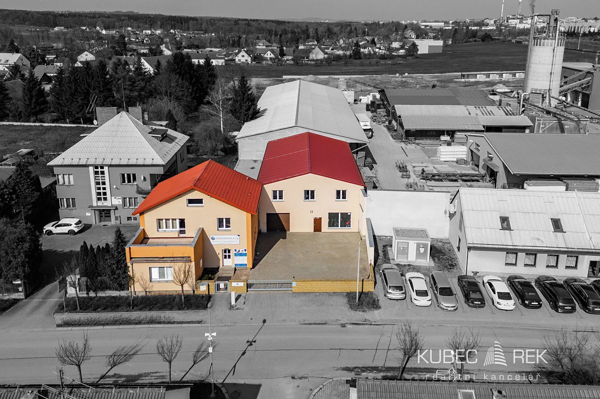 Prodej skladového prostoru 761 m² – fotografie 2