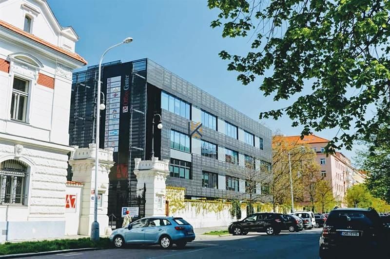 Pronájem kanceláře 2124 m² – fotografie 5