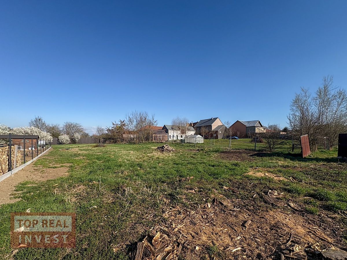 Prodej stavebního pozemku 932 m²