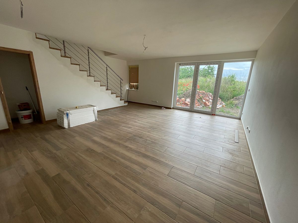 Prodej rodinného domu 110 m², pozemek 234 m² – fotografie 2