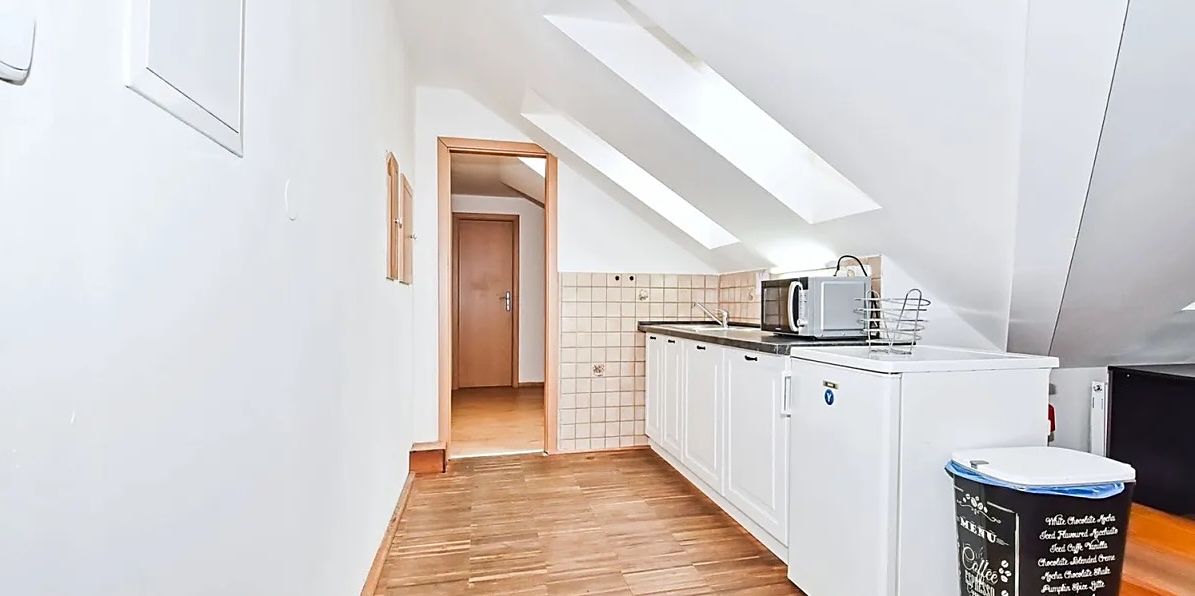 Pronájem kanceláře 29 m² – fotografie 4