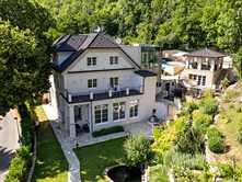 Prodej  vily 850 m², pozemek 5 469 m²