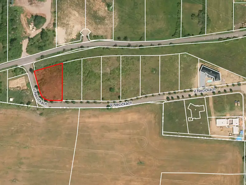 Prodej stavebního pozemku 1435 m², Vysoký Újezd – náhled fotky 2