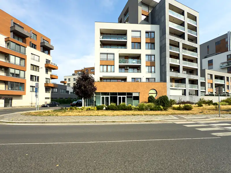 Prodej restaurace 217 m², Praha – náhled fotky 1