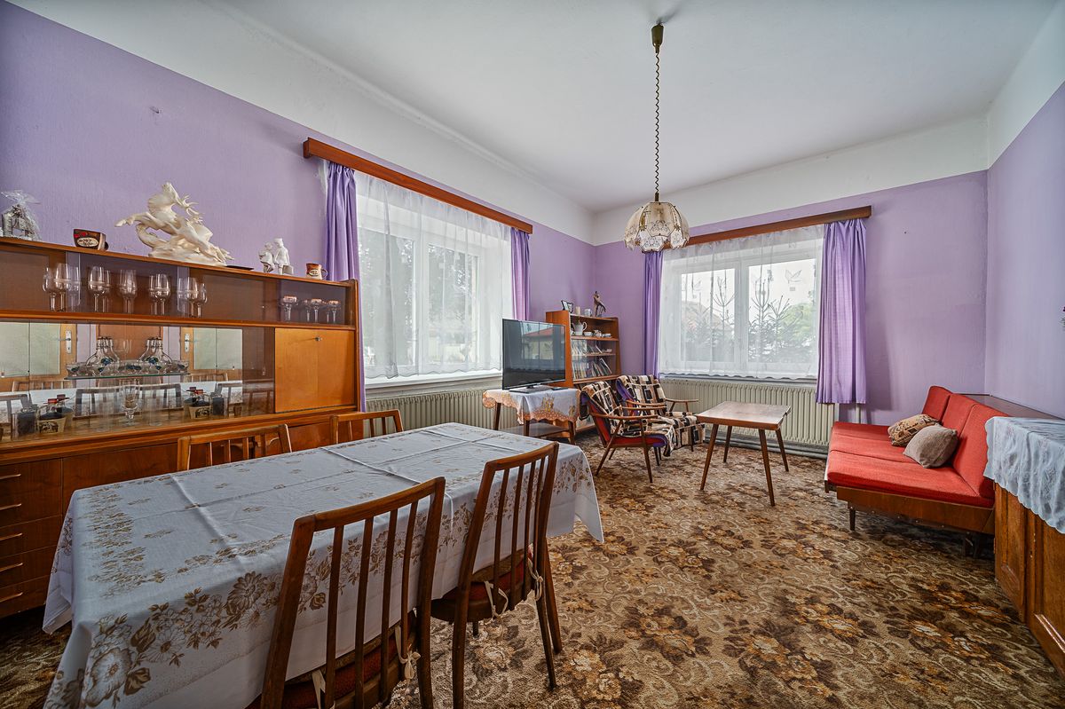 Prodej rodinného domu 100 m², pozemek 950 m² – fotografie 2