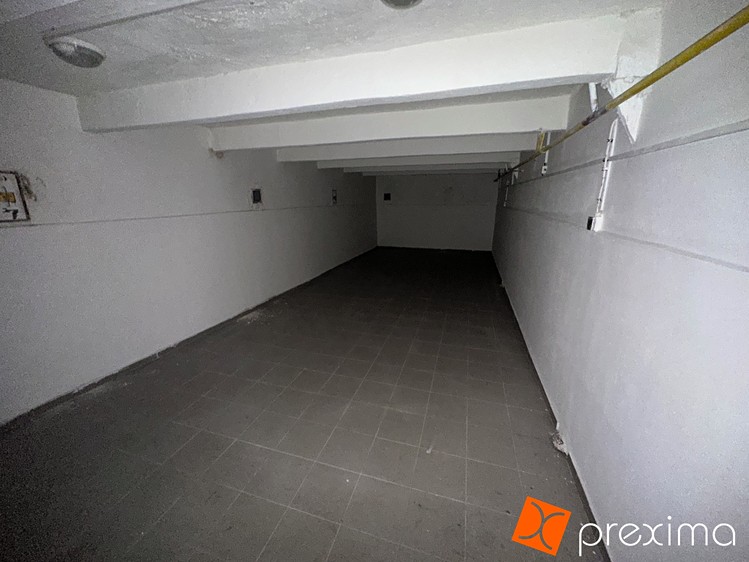 Pronájem komerčního prostoru, 2 200 m² (9 z 11)