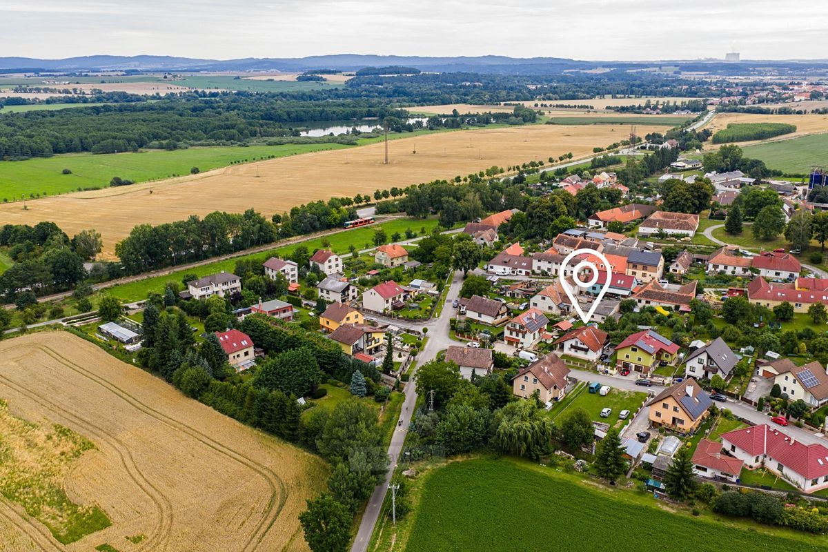 Prodej rodinného domu 330 m², pozemek 412 m² – fotografie 5