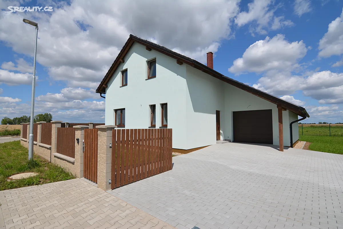 Prodej rodinného domu 173 m², pozemek 600 m², Hrušov