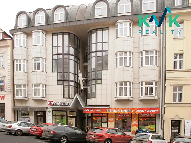 Pronájem kanceláře 34 m², Karlovy Vary – náhled fotky 1