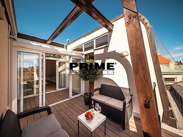 Pronájem bytu 5+kk 250 m²