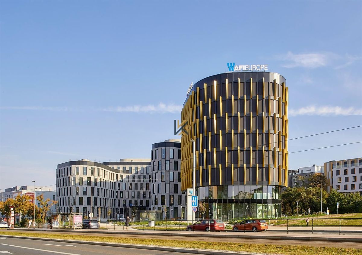 Pronájem kanceláře 447 m²