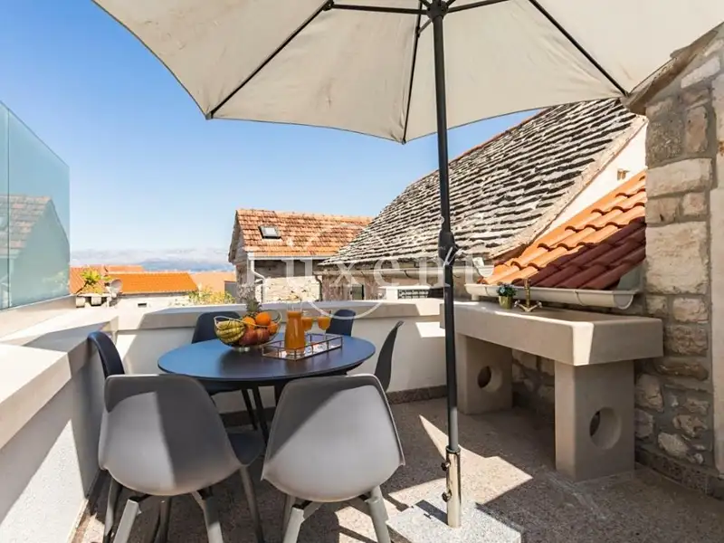 Prodej vily 90 m², pozemek 95 m², Sutivan – náhled fotky 2