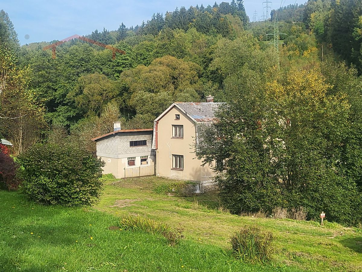 Prodej rodinného domu 180 m², pozemek 3200 m² – fotografie 3
