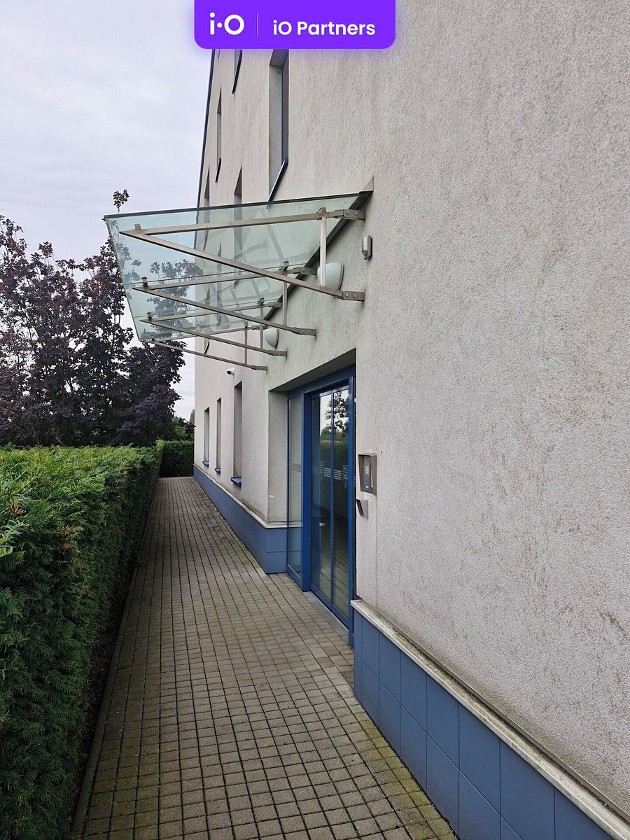 Pronájem kanceláře 350 m² – fotografie 2