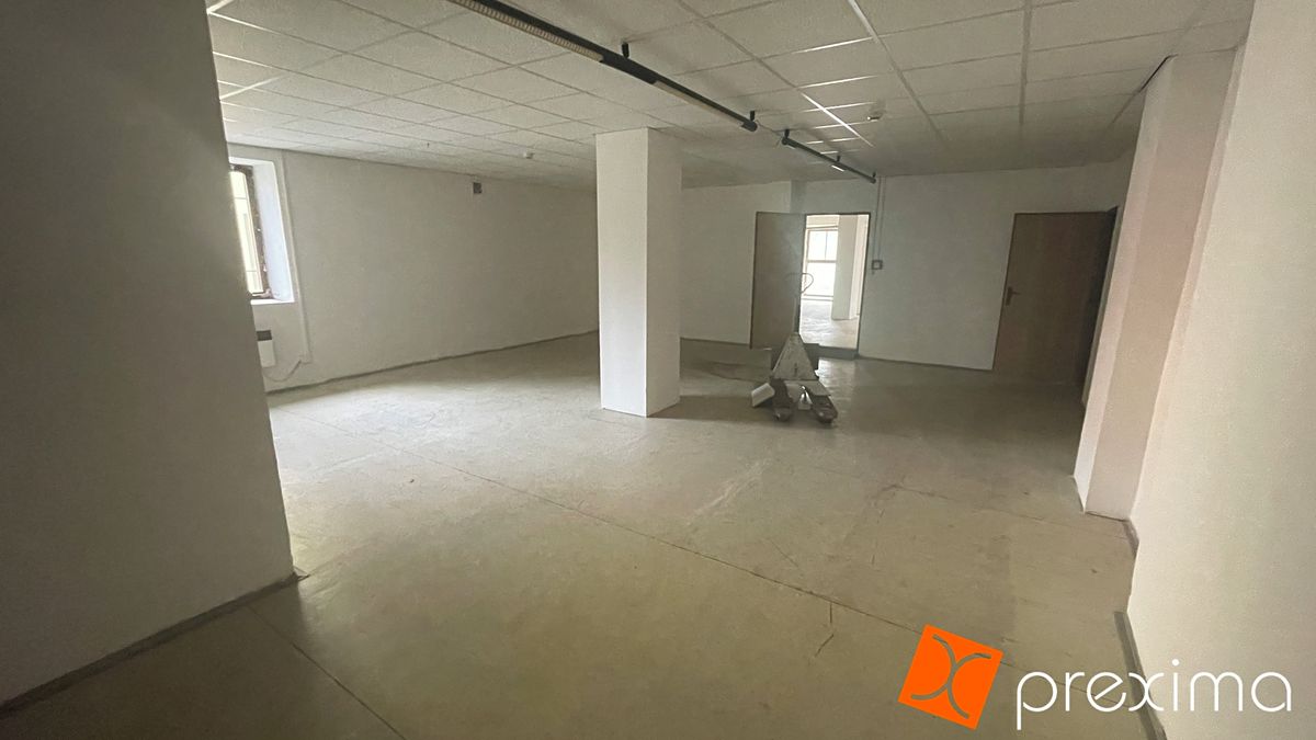 Prodej činžovního domu 2200 m² – fotografie 2