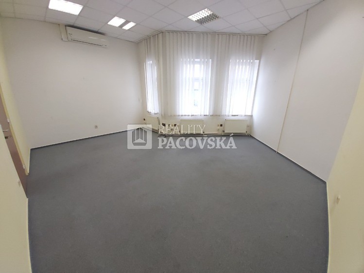 Комерційне приміщення в оренду, 136 м² (11 з 20)