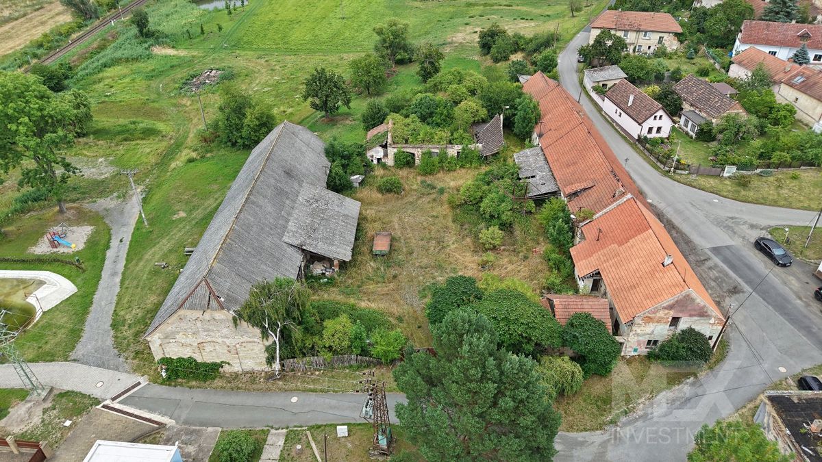 Prodej zemědělské usedlosti 900 m², pozemek 4550 m²