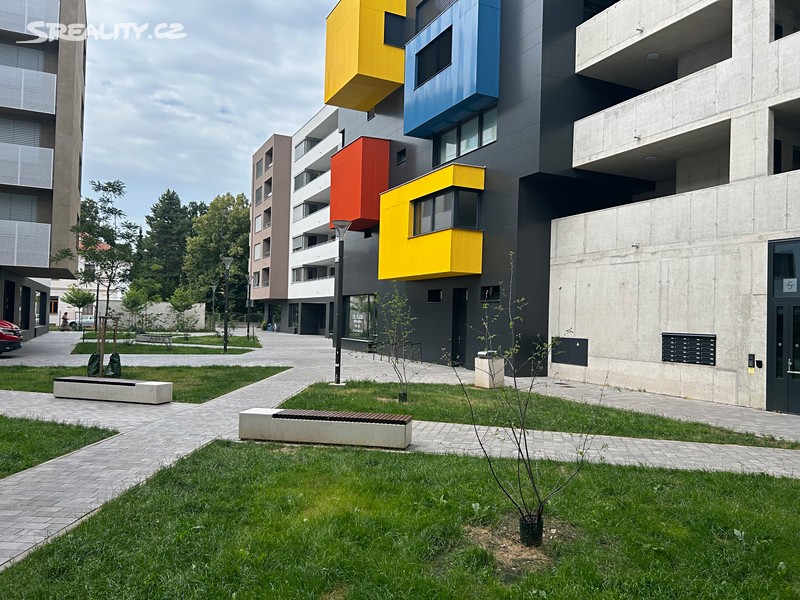 Prodej obchodního prostoru 103 m², Pardubice