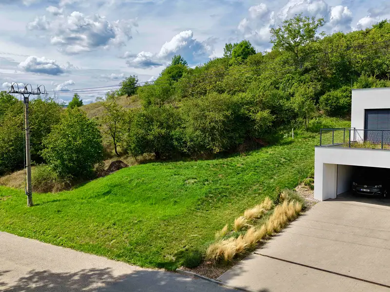 Prodej stavebního pozemku 2057 m², Velatice – náhled fotky 3
