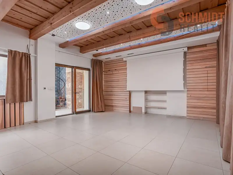 Prodej rodinného domu 310 m², pozemek 2505 m², Mikulov – náhled fotky 3