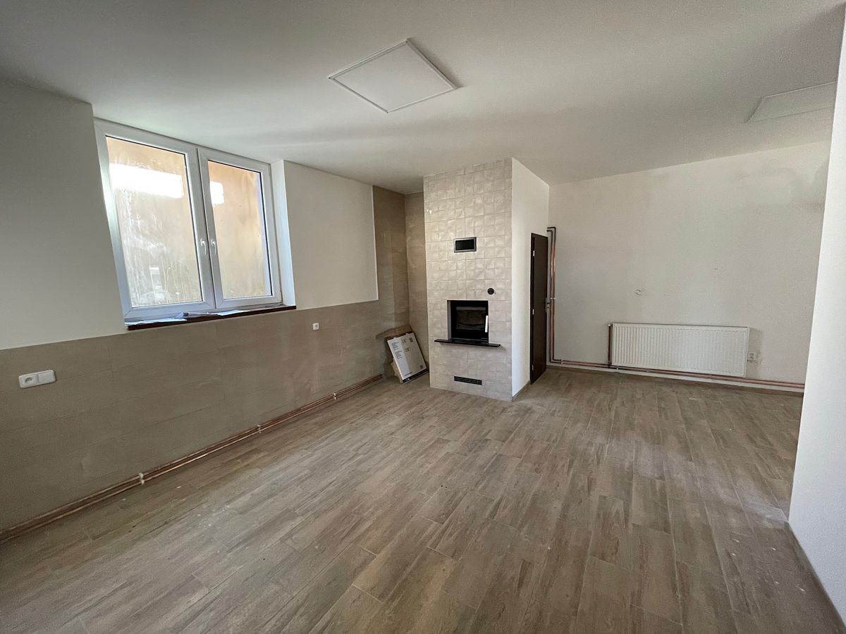 Pronájem bytu 3+1 80 m² – fotografie 2