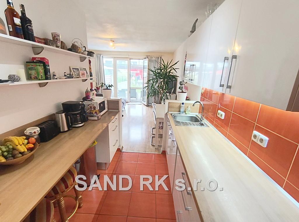 Prodej rodinného domu 135 m², pozemek 193 m² – fotografie 2