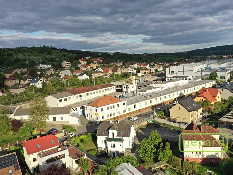 Pronájem výrobní haly, prostoru 700 m², Beroun – náhled fotky 1