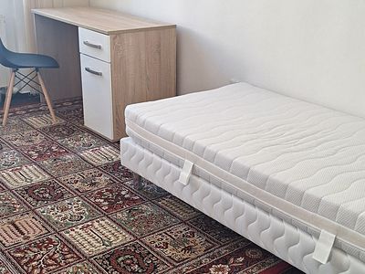 Pronájem bytu pokoje 23 m²