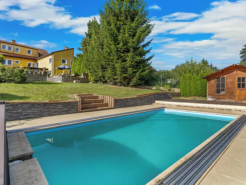 Prodej rodinného domu 213 m², pozemek 793 m², Chýnice – náhled fotky 1