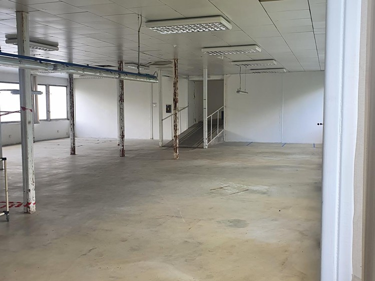 Комерційне приміщення в оренду, 400 м² (4 з 34)