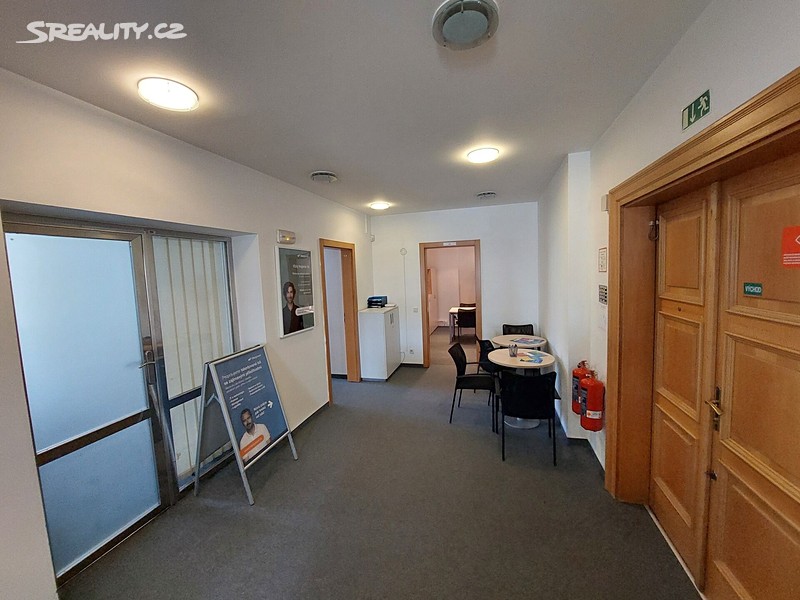 Pronájem kanceláře 260 m² – pohled 2