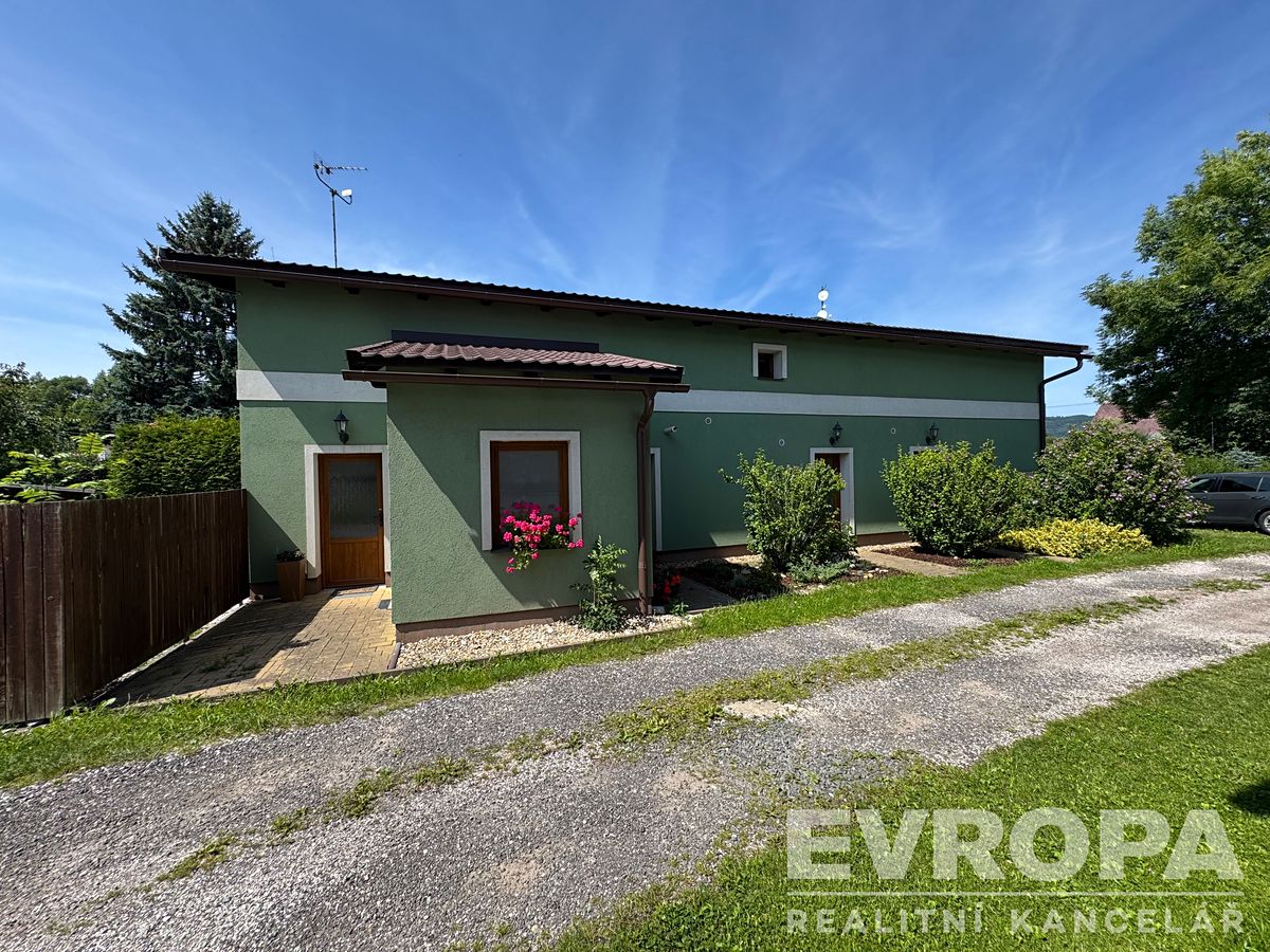 Prodej rodinného domu 177 m², pozemek 561 m² – fotografie 4