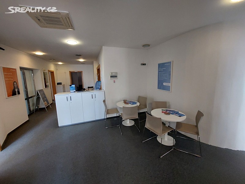 Pronájem kanceláře 260 m² – pohled 4