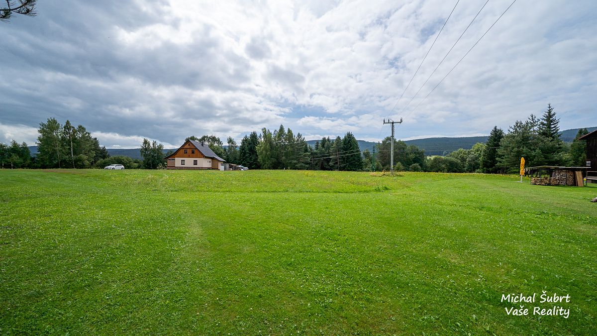 Prodej stavebního pozemku 1894 m² – fotografie 2