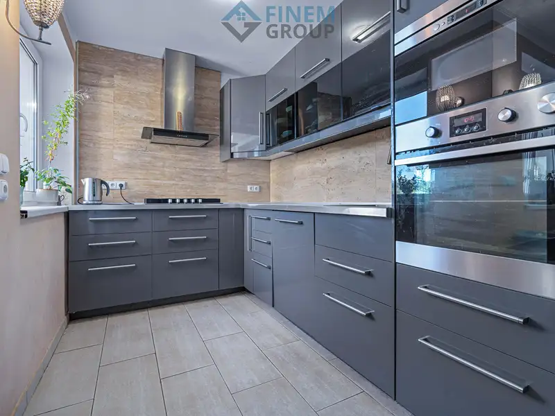Prodej rodinného domu 213 m², pozemek 793 m², Chýnice – náhled fotky 3