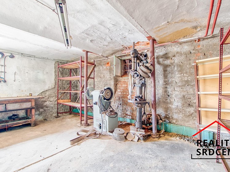 Prodej komerčního prostoru, 600 m² (42 z 60)