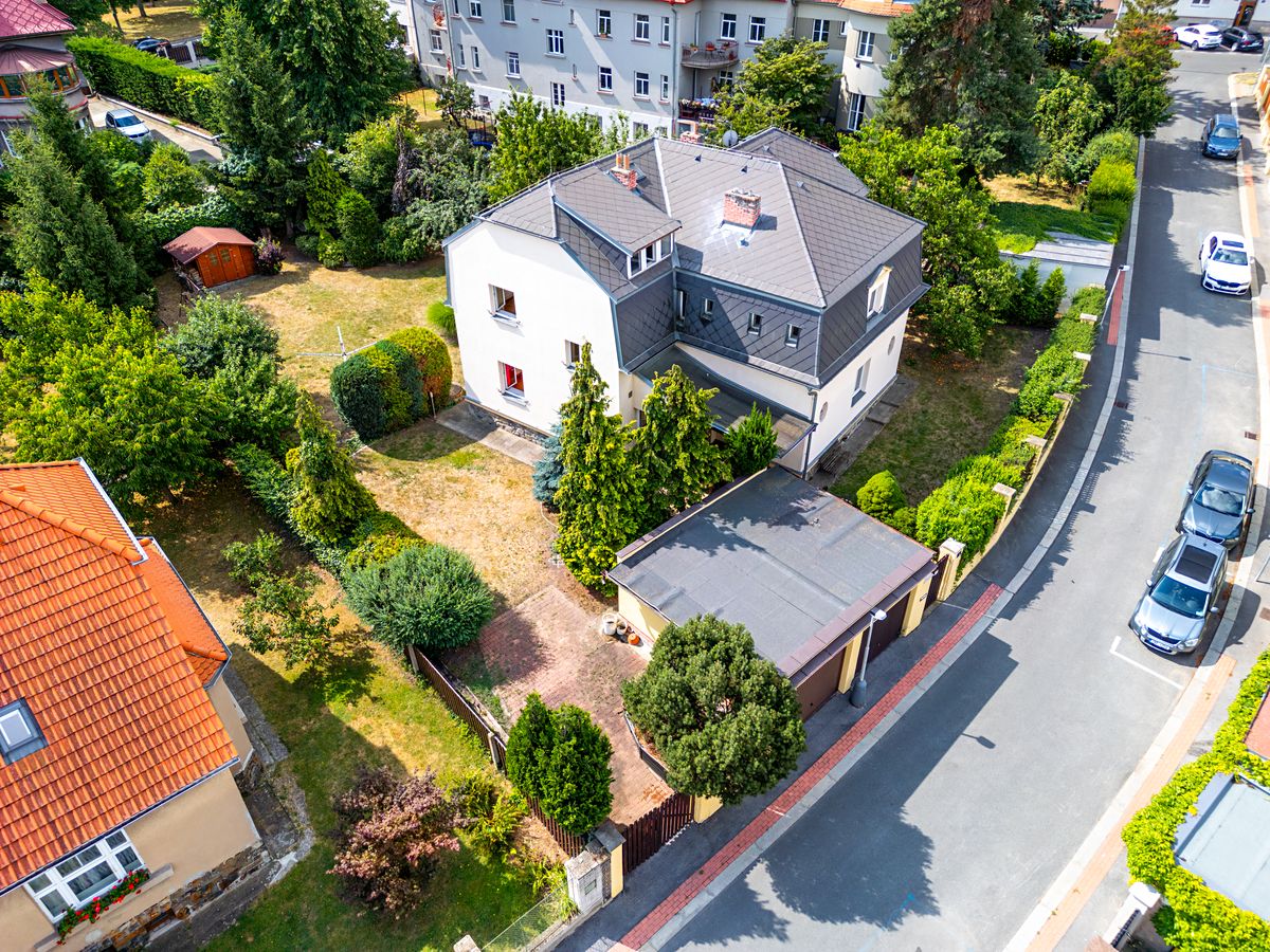 Prodej rodinného domu 318 m², pozemek 935 m² – fotografie 4