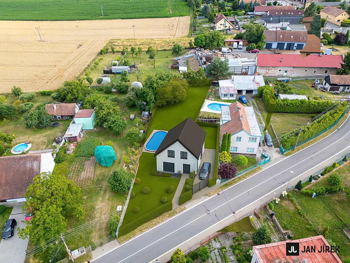 Prodej stavebního pozemku 1045 m² – fotografie 3