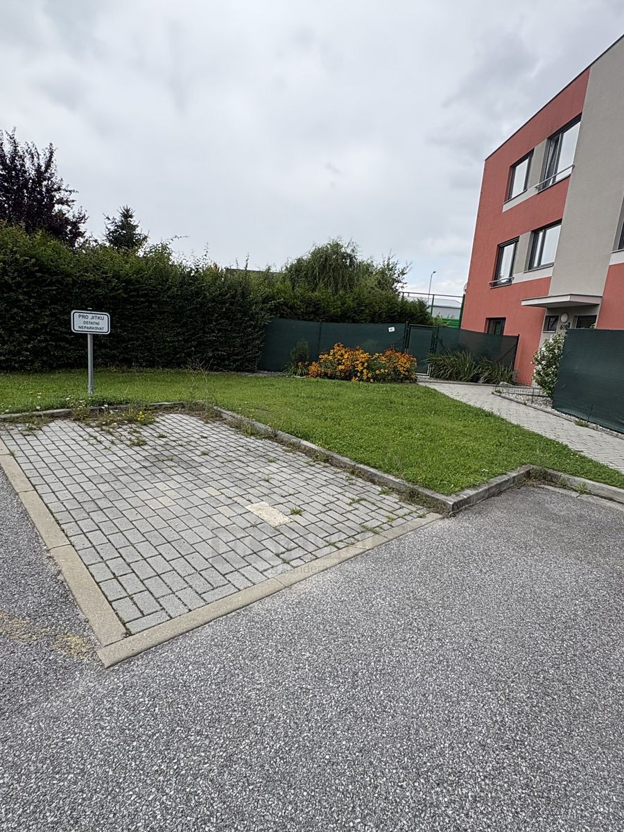 Pronájem komerční nemovitosti 9 m²
