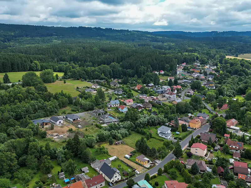 Prodej stavebního pozemku 1570 m², Valy – náhled fotky 3