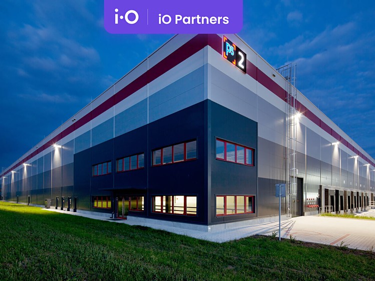 Pronájem komerčního prostoru, 1 500 m² (4 z 5)