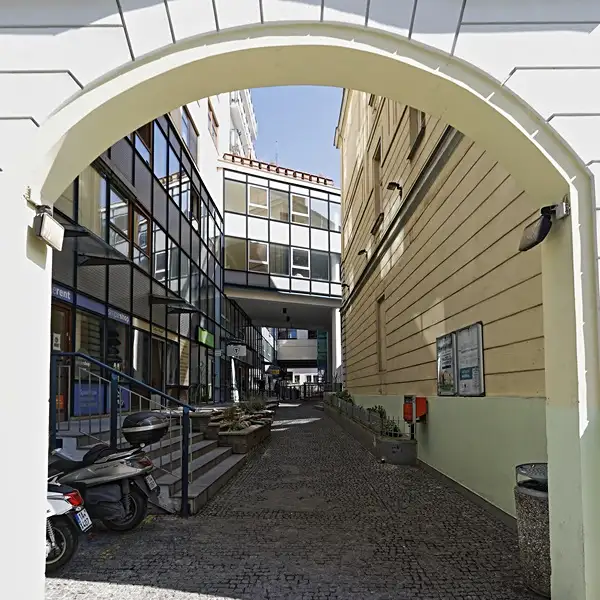 Pronájem kanceláře 325 m², Praha – náhled fotky 2